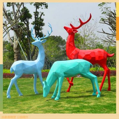 玻璃鋼梅花鹿，幾何形塊面抽象動物雕塑