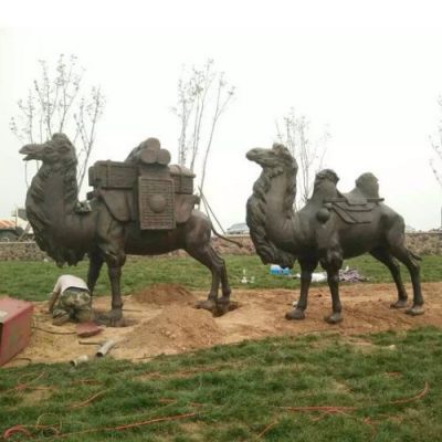 駱駝景觀，公園創意玻璃鋼仿銅沙漠動物