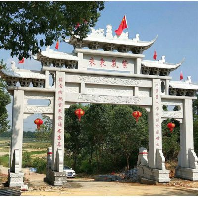 紫氣東來漢白玉牌樓，三間四柱石雕牌樓