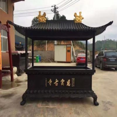 銅雕焚香爐，寺廟帶頂方形香爐
