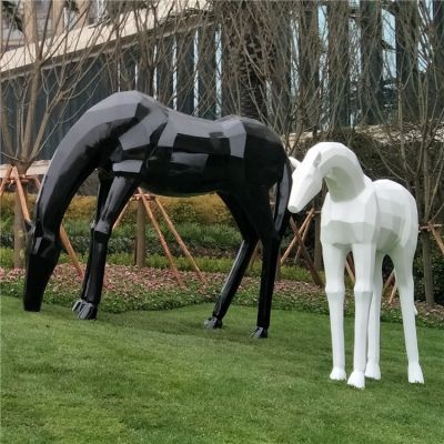 玻璃鋼馬兒，抽象塊面馬雕塑，黑白兩色，可改色