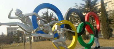 公園草坪不銹鋼競技精神五環雕塑